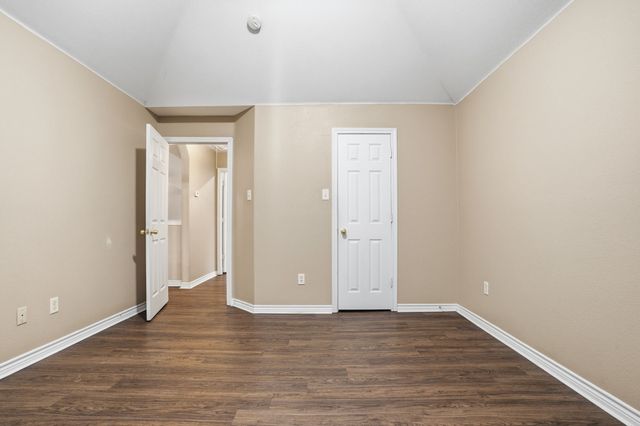 2910 Saint Vincent Drive, Mansfield, TX 76063