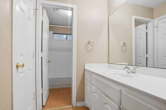 2910 Saint Vincent Drive, Mansfield, TX 76063