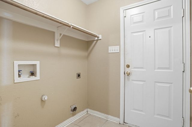 2910 Saint Vincent Drive, Mansfield, TX 76063