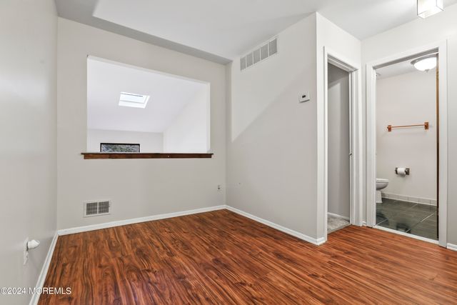 110 Bowne Court, Matawan, NJ 07747