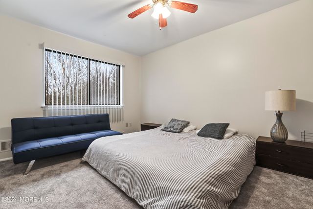 110 Bowne Court, Matawan, NJ 07747