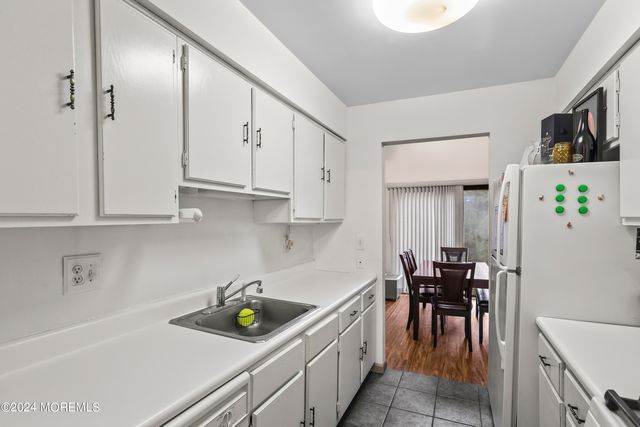110 Bowne Court, Matawan, NJ 07747