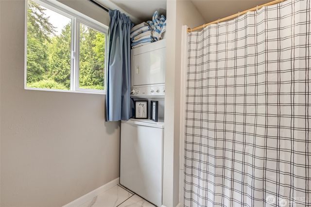 2748 El Camano Street, Camano Island, WA 98282