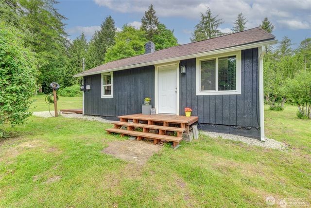 2748 El Camano Street, Camano Island, WA 98282