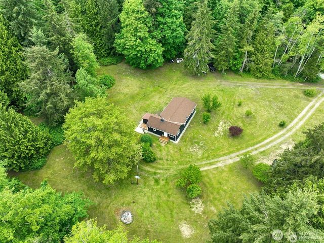 2748 El Camano Street, Camano Island, WA 98282