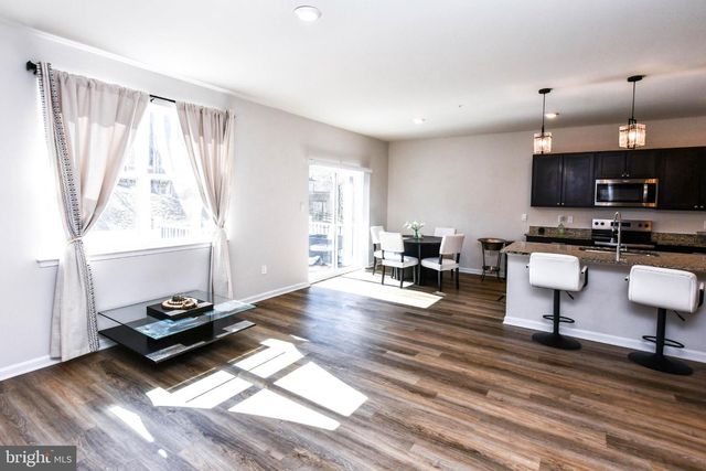 1084 MERRY ELM LN, La Plata, MD 20646