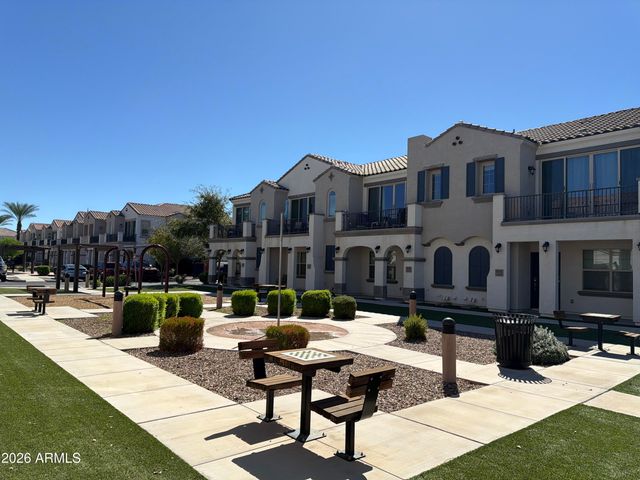 4018 E PONY Lane 105, Gilbert, AZ 85295