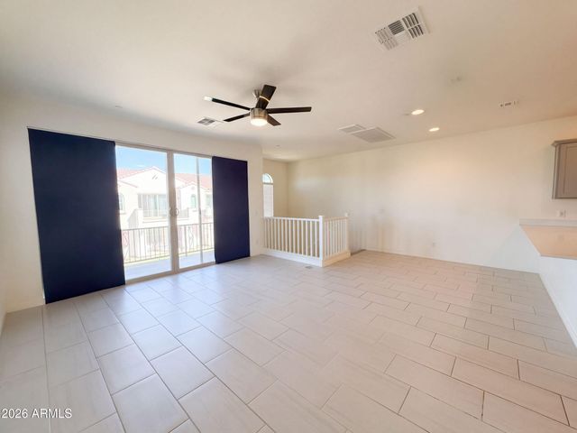 4018 E PONY Lane 105, Gilbert, AZ 85295