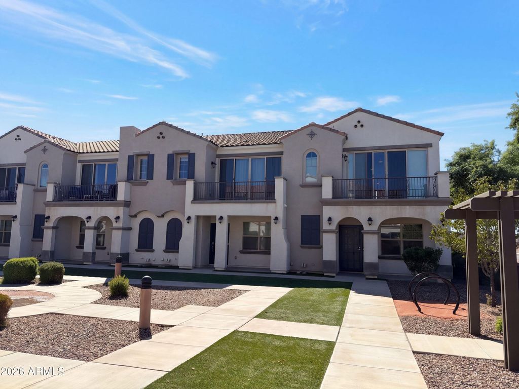 4018 E PONY Lane 105, Gilbert, AZ 85295