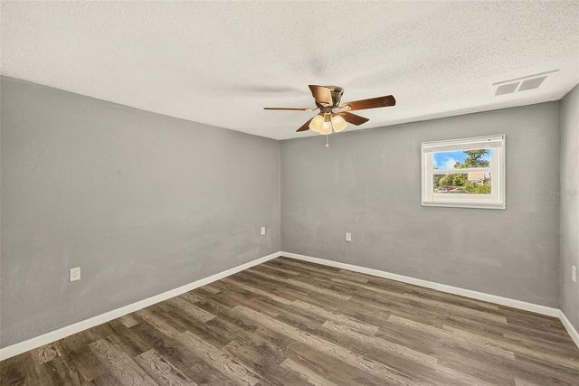 731 37TH STREET S, St Petersburg, FL 33711