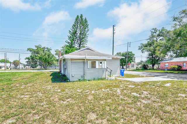 731 37TH STREET S, St Petersburg, FL 33711