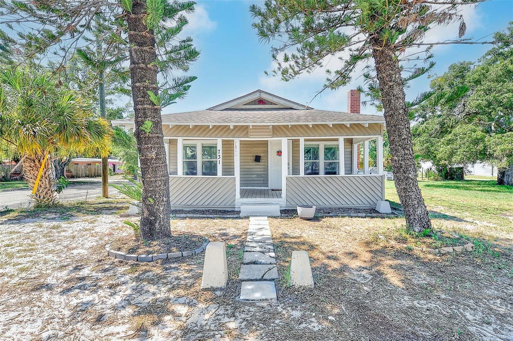 731 37TH STREET S, St Petersburg, FL 33711