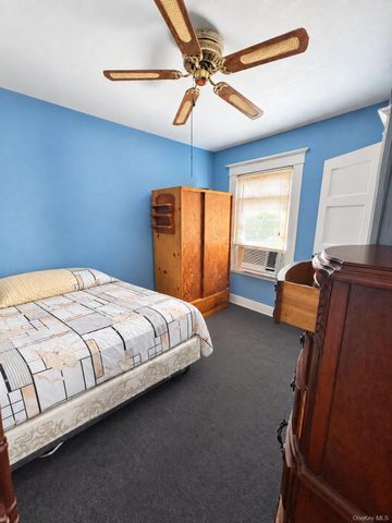 135-16 Kew Gardens Road, Richmond Hill, NY 11418
