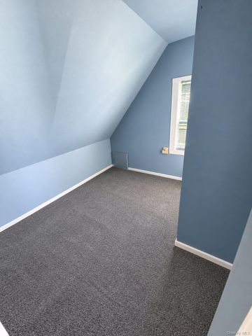 135-16 Kew Gardens Road, Richmond Hill, NY 11418