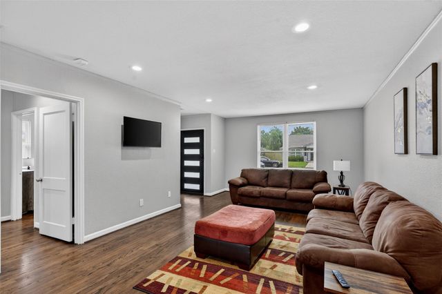 3863 Arbor Street, Houston, TX 77004