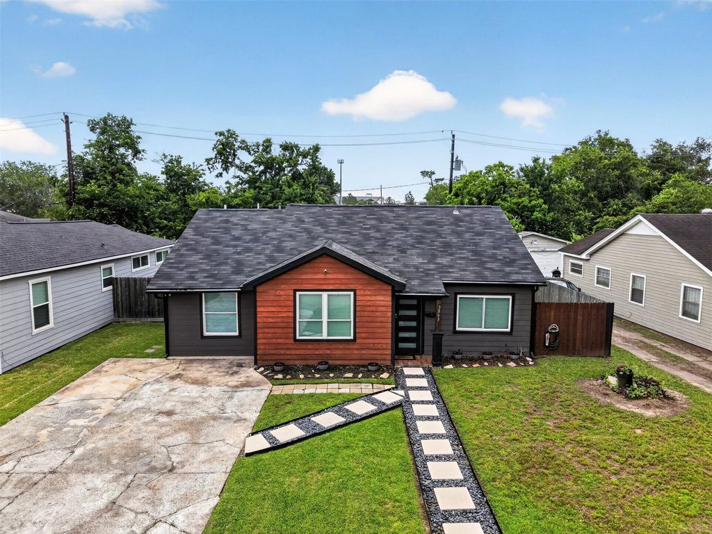 3863 Arbor Street, Houston, TX 77004