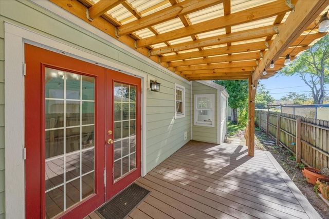 943 QUEEN STREET N, St Petersburg, FL 33713