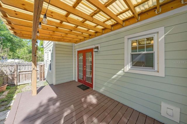 943 QUEEN STREET N, St Petersburg, FL 33713