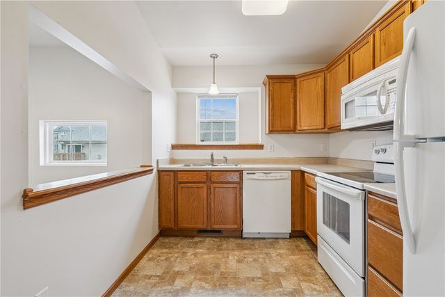 70 Jefferson Lane, North Liberty, IA 52317