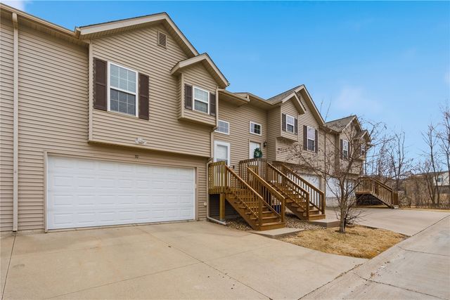 70 Jefferson Lane, North Liberty, IA 52317