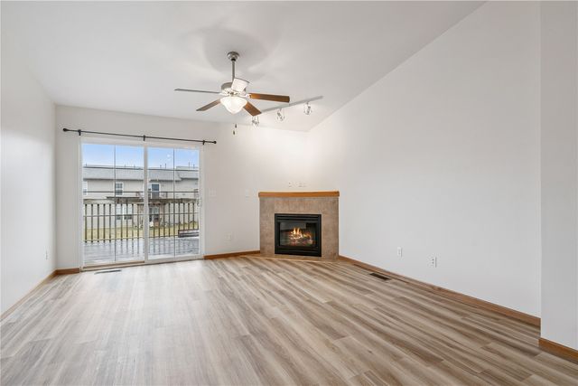 70 Jefferson Lane, North Liberty, IA 52317