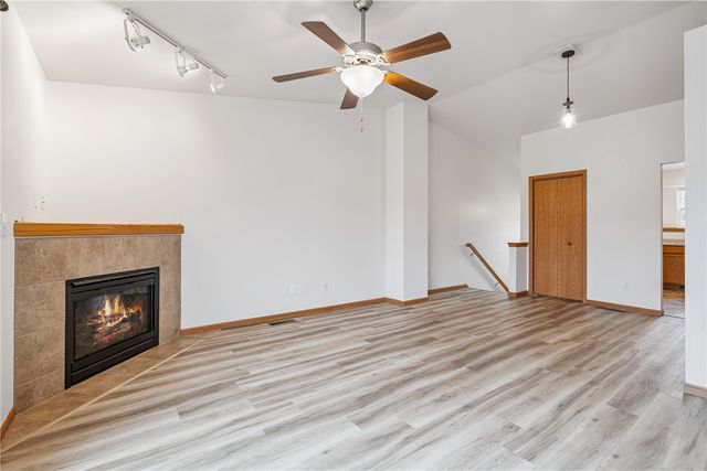 70 Jefferson Lane, North Liberty, IA 52317