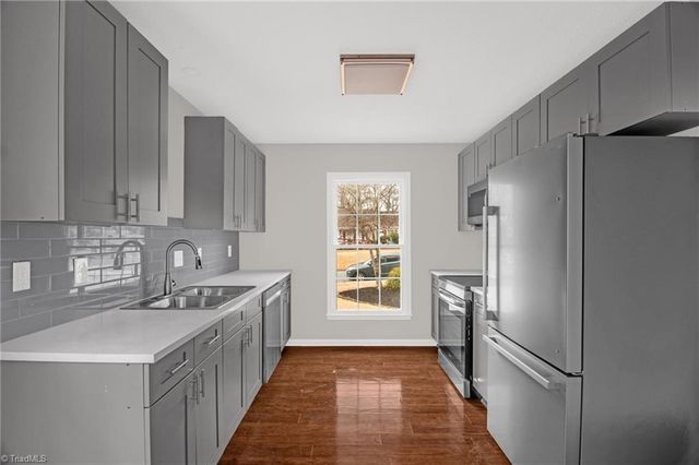 1705 Bolingbroke Road, High Point, NC 27265