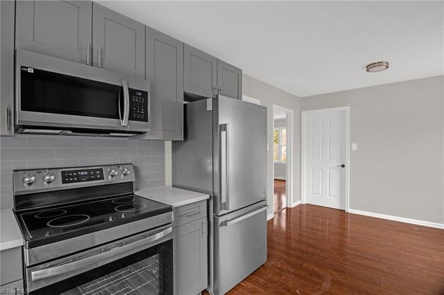 1705 Bolingbroke Road, High Point, NC 27265