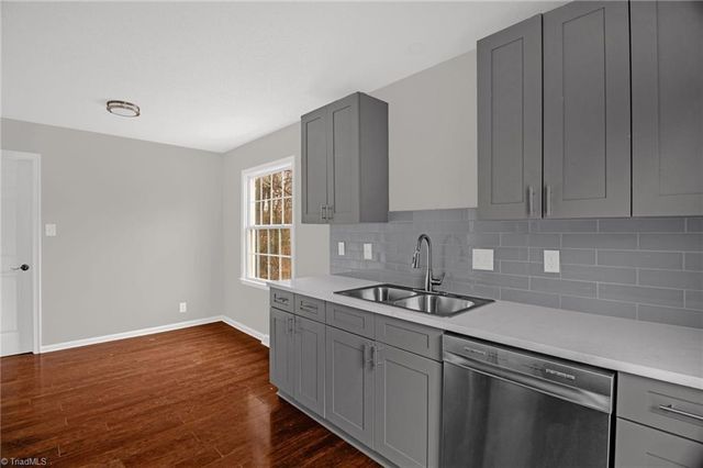 1705 Bolingbroke Road, High Point, NC 27265