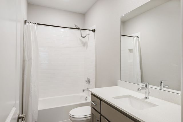 1413 Fremont Trail, Cleburne, TX 76033