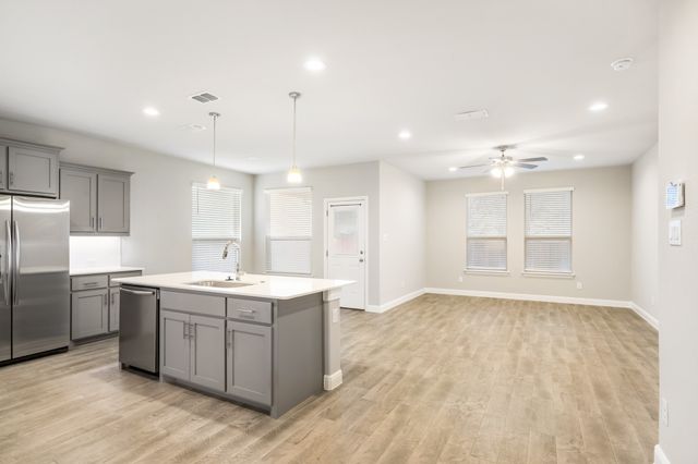 1413 Fremont Trail, Cleburne, TX 76033