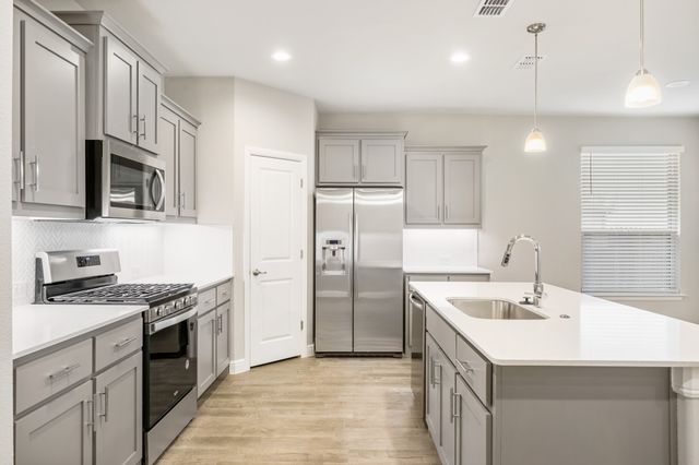 1413 Fremont Trail, Cleburne, TX 76033