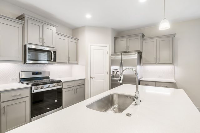 1413 Fremont Trail, Cleburne, TX 76033