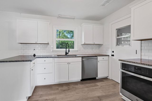 2219 N Dallerton Circle, Charleston, SC 29414