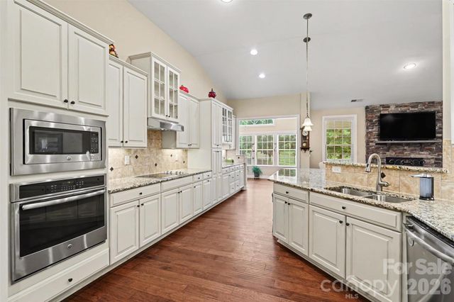 8432 Penton Place, Harrisburg, NC 28075