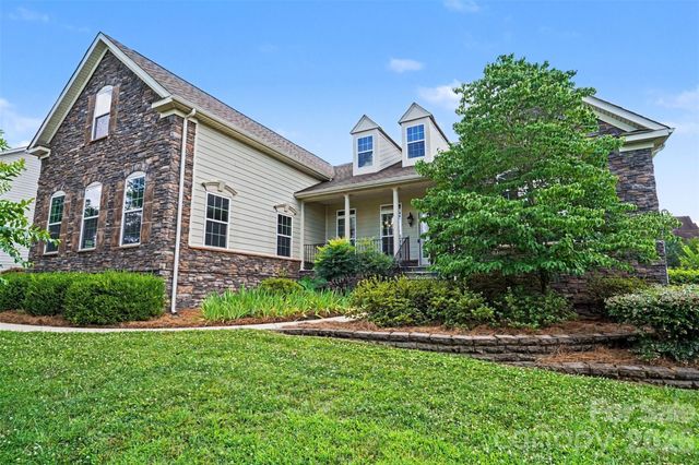 8432 Penton Place, Harrisburg, NC 28075