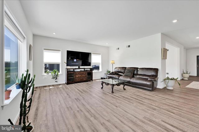 120 CORI DR, Gilbertsville, PA 19525