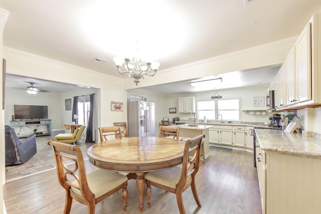 3517 Hwy 1, Grand Isle, LA 70358