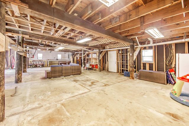 3517 Hwy 1, Grand Isle, LA 70358