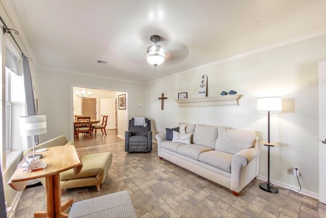 3517 Hwy 1, Grand Isle, LA 70358