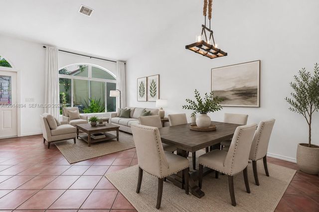 18168 SW 3rd St, Pembroke Pines, FL 33029