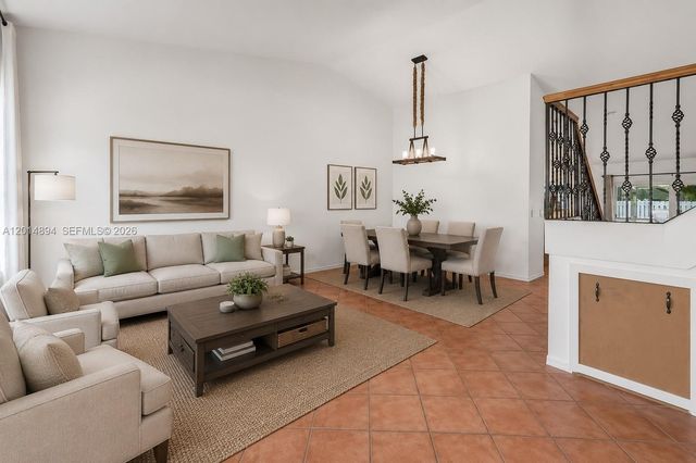 18168 SW 3rd St, Pembroke Pines, FL 33029
