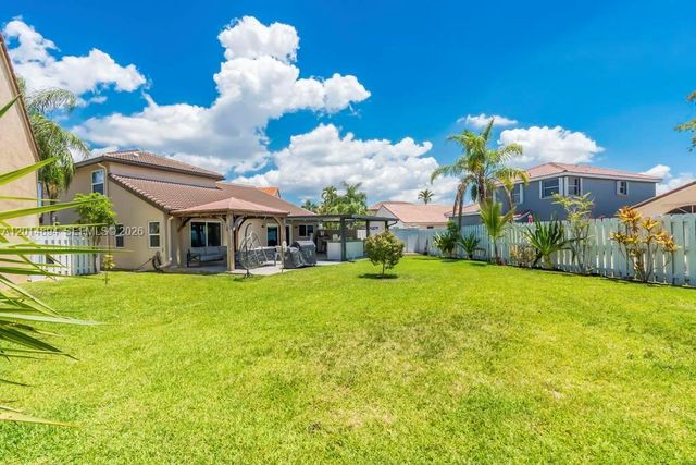 18168 SW 3rd St, Pembroke Pines, FL 33029