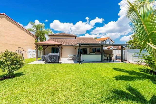 18168 SW 3rd St, Pembroke Pines, FL 33029