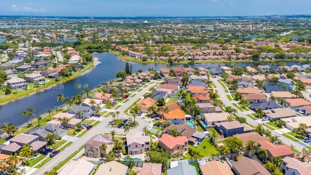 18168 SW 3rd St, Pembroke Pines, FL 33029