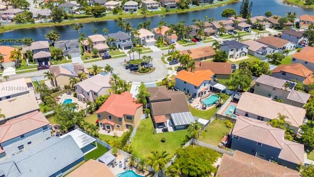 18168 SW 3rd St, Pembroke Pines, FL 33029