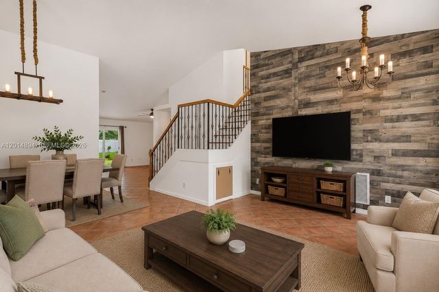 18168 SW 3rd St, Pembroke Pines, FL 33029