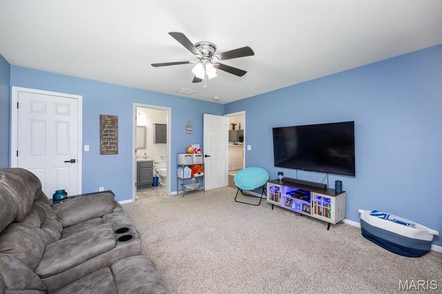 10926 Kentfield Drive, Lebanon, IL 62254