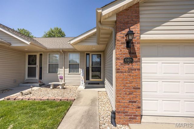 10926 Kentfield Drive, Lebanon, IL 62254