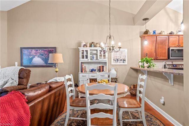 492 Collingswood Drive, Winston-salem, NC 27127